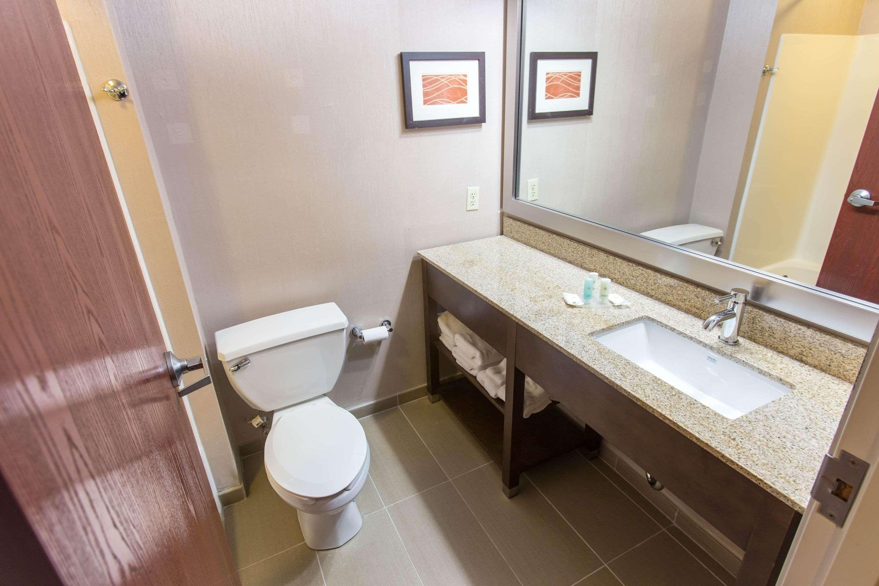 Comfort Inn Crafton Exterior foto